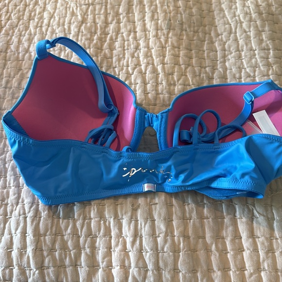 VS Pink bra - Picture 2 of 3